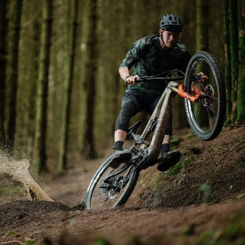 WHYTE ELyte 150 Works -nový ebike, SRAM XO AXS T-type, Bosch SX + 250Wh bat., vel. M, L (SLEVA -25%)