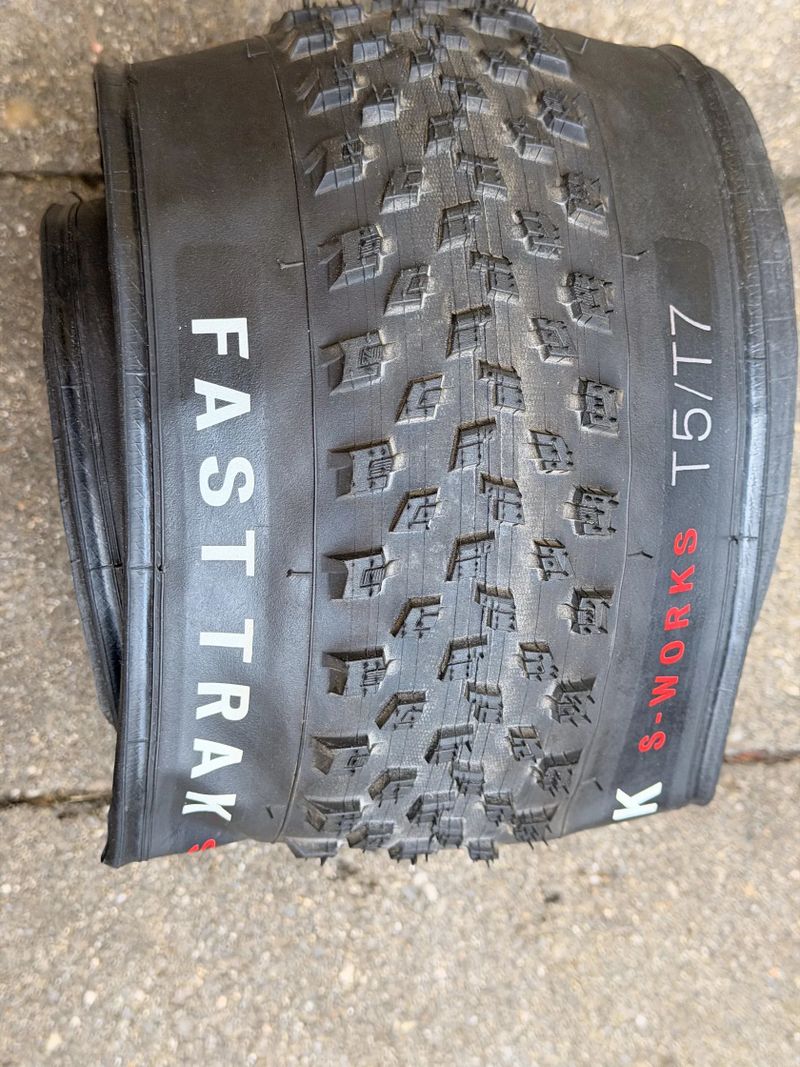 Specialized FAST TRAK SW 29X2.35