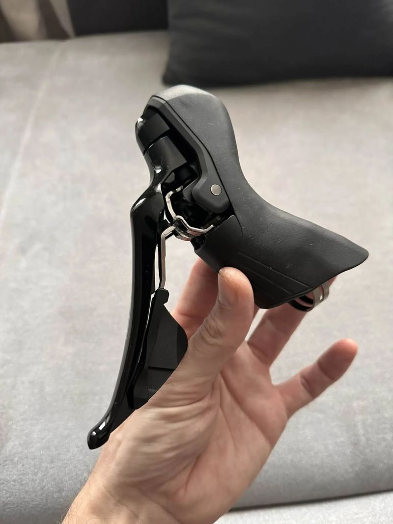 Páky Shimano 105, ST-R 7025