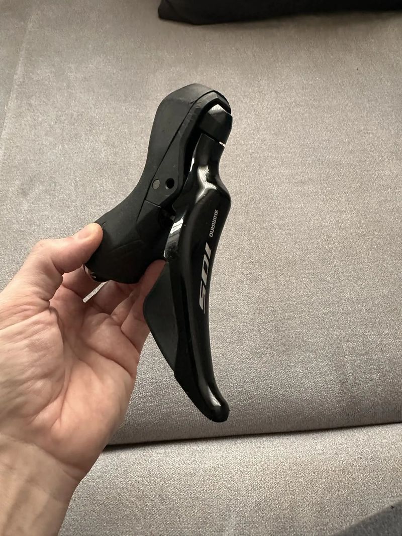 Páky Shimano 105, ST-R 7025