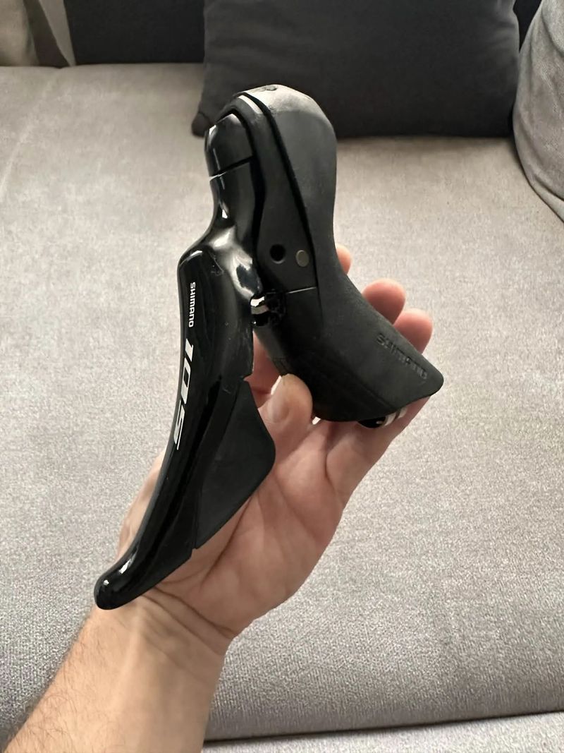 Páky Shimano 105, ST-R 7025