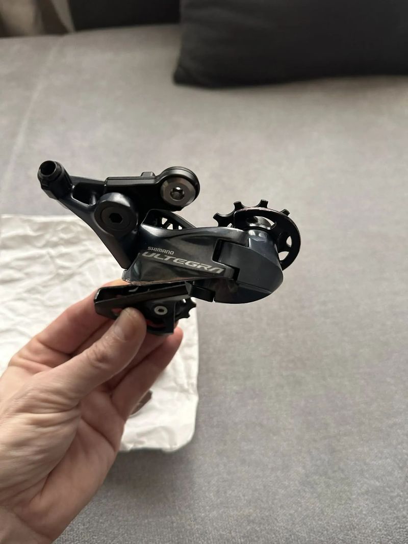 Přehazovačka a přesmykač Shimano Ultegra 8000