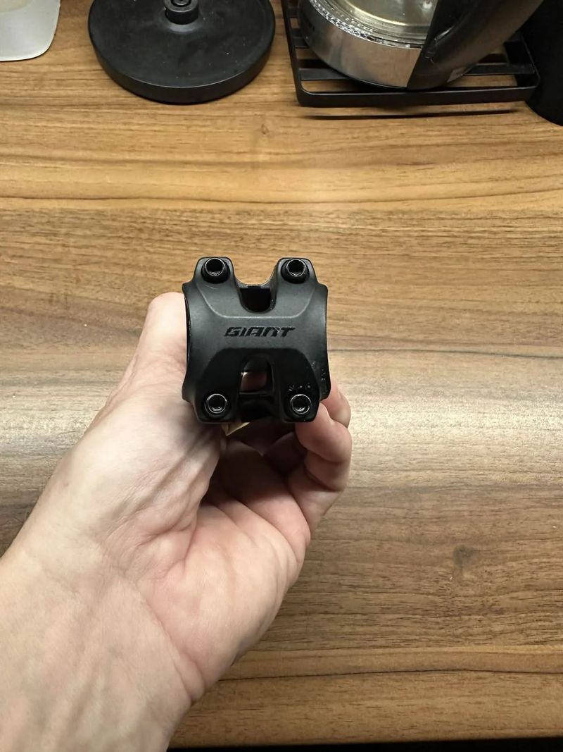 Představec Giant Contact SL 80 mm