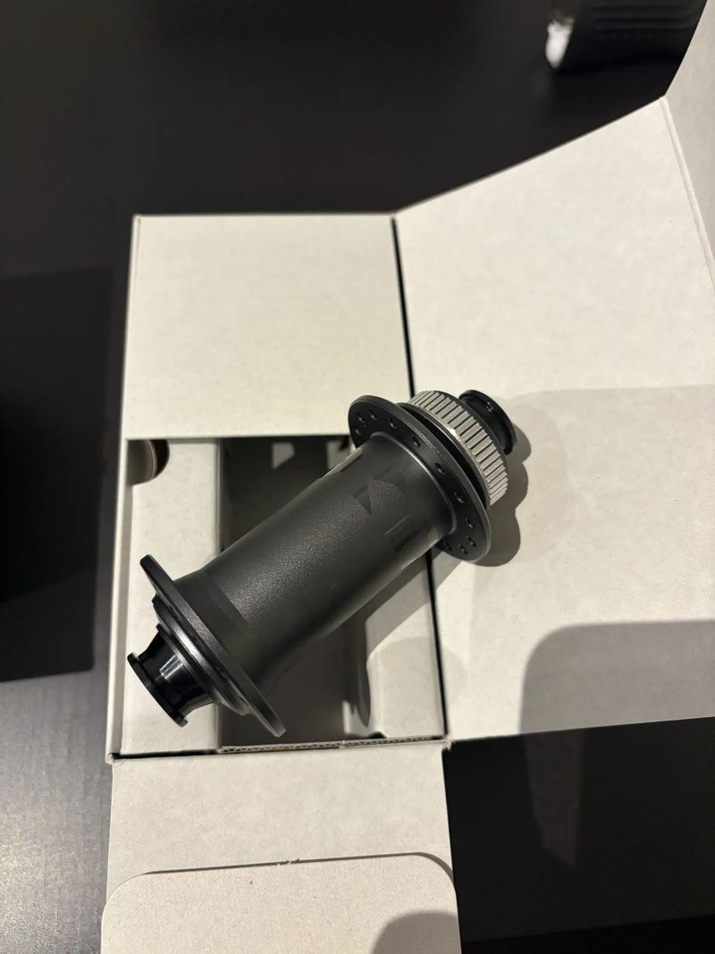 Nové náboje Shimano XTR