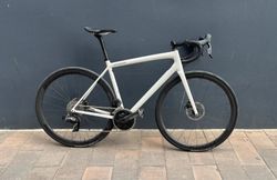 Specialized Aethos | Roval Alpinist CL II | Sram PowerMeter | 3499 EUR / 3199 EUR