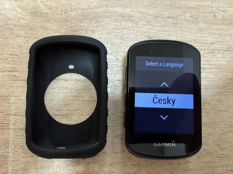 Garmin Edge 530 + držák, obal a Topo mapy