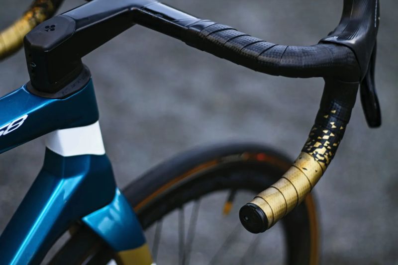 REZERVOVANO Colnago C68 2025, Campagnolo Super-Record EPS 2x12, Campagnolo Bora WTO