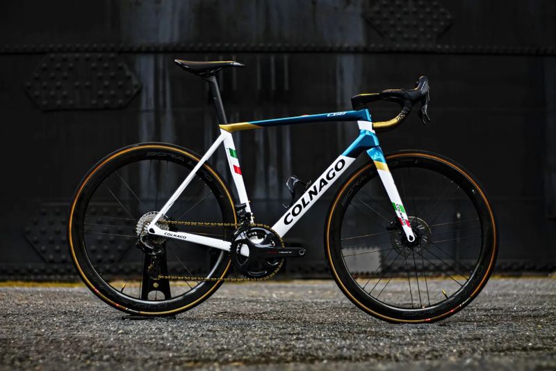 REZERVOVANO Colnago C68 2025, Campagnolo Super-Record EPS 2x12, Campagnolo Bora WTO