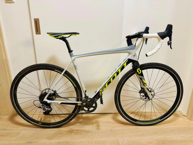 Scott Addict rc cx ( carbon gravel) sram Force 1x11