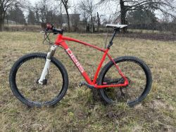 Pells Razzer Pro + Teleskopická sedlovka