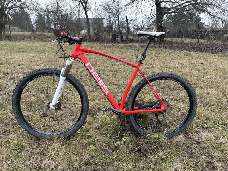 Pells Razzer Pro + Teleskopická sedlovka