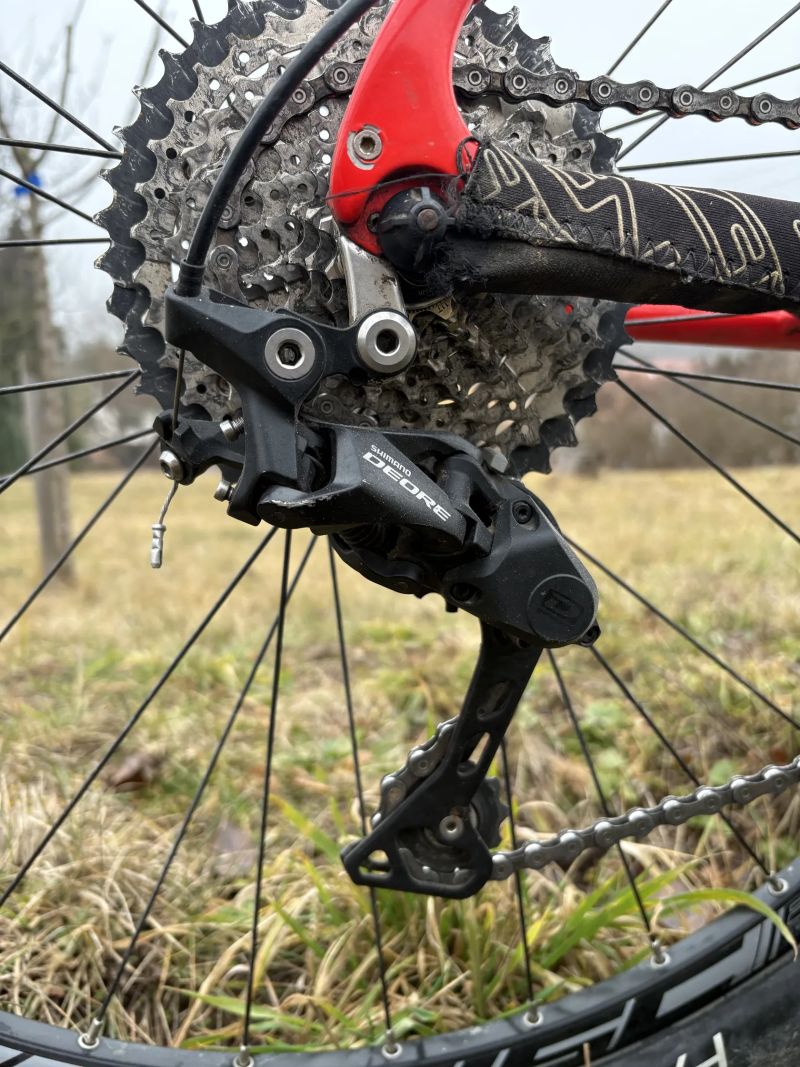 Pells Razzer Pro + Teleskopická sedlovka