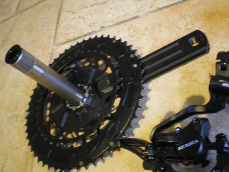 3-Hollowtech klika MAGENE s Wattmetrem - skoro nová.