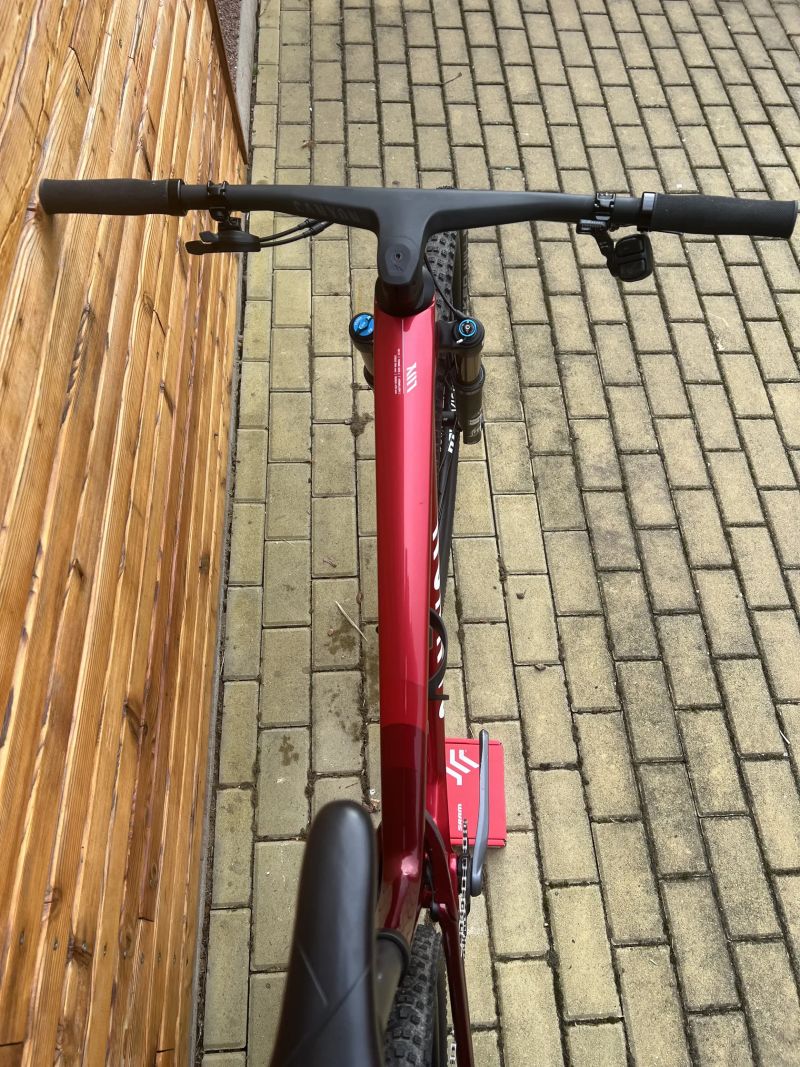 Canyon Lux World Cup CF 8