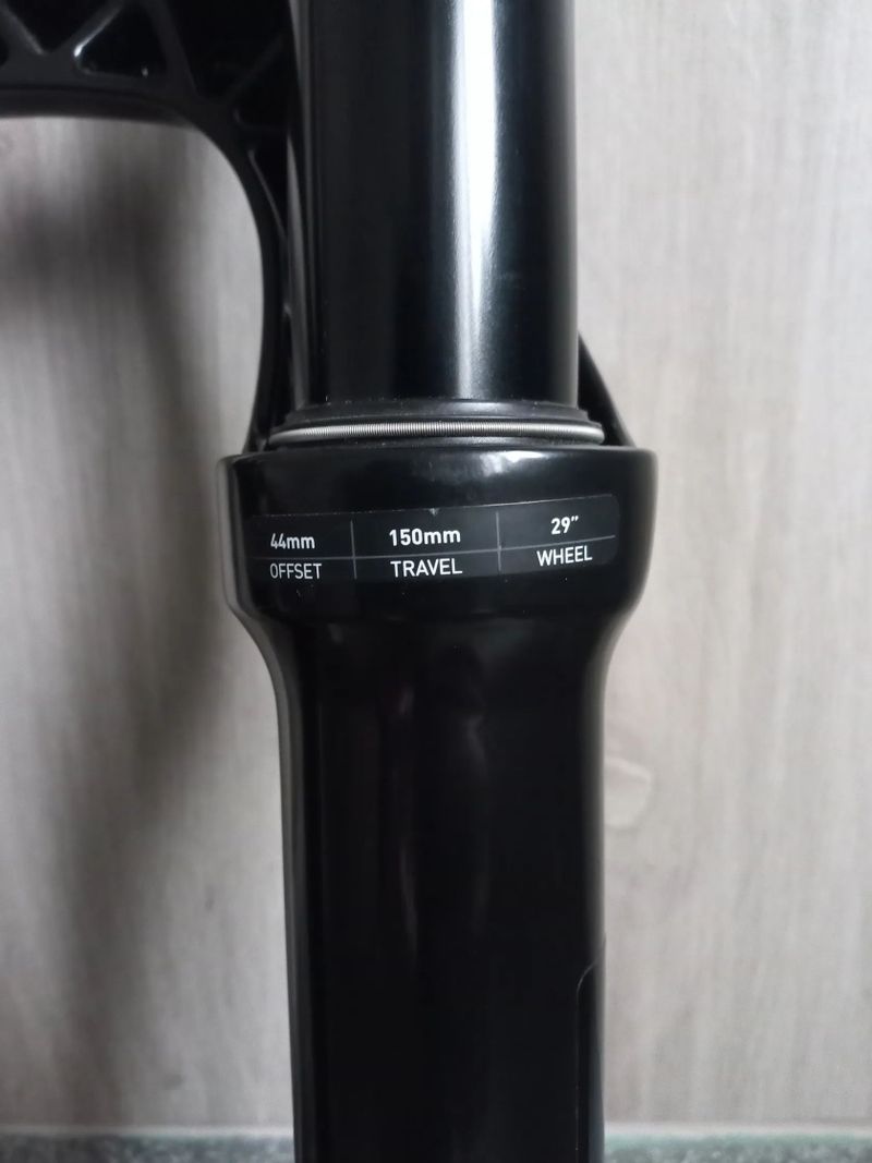 Dartmoor Hornet Rám vel. L + vidlice Rock shox 35