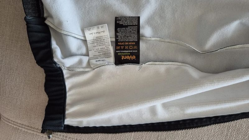 Minimalne pouzivana zateplena vesta Gobik XMAX vel. S