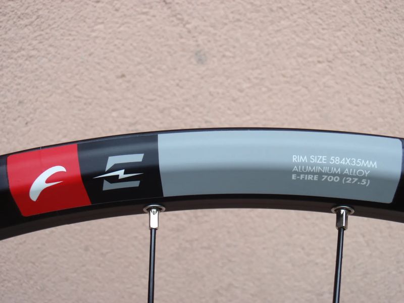 Akce! Nové výplety Fulcrum E-Fire 700 27.5"