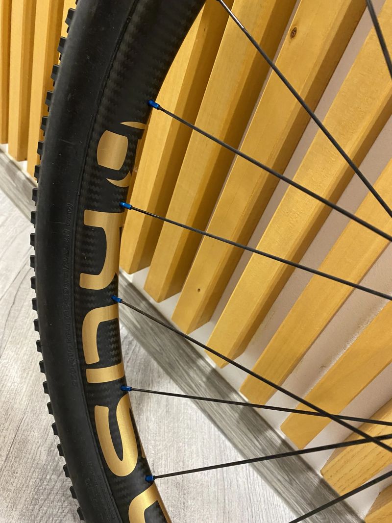 Karbonová kola Kastar