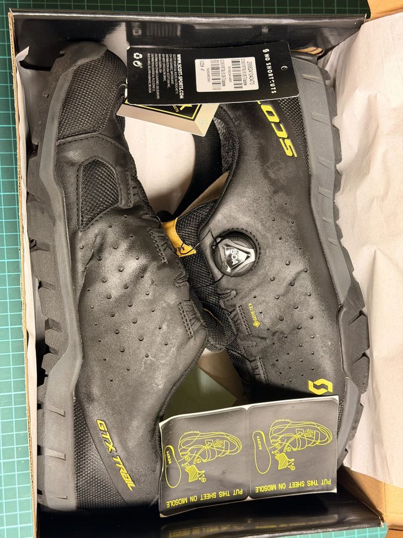 SCOTT Sport Trail Evo GORE-TEX Black/Yellow