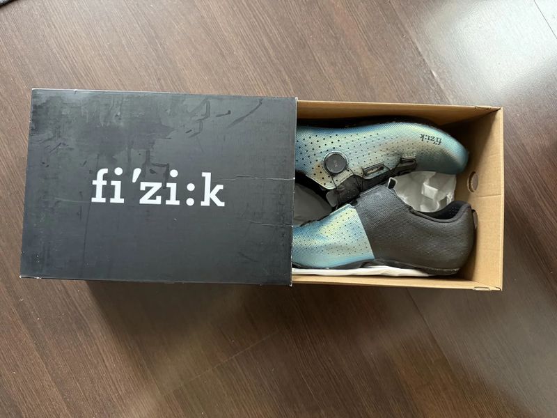 Cyklistické tretry Fizik Tempo Decos Carbon