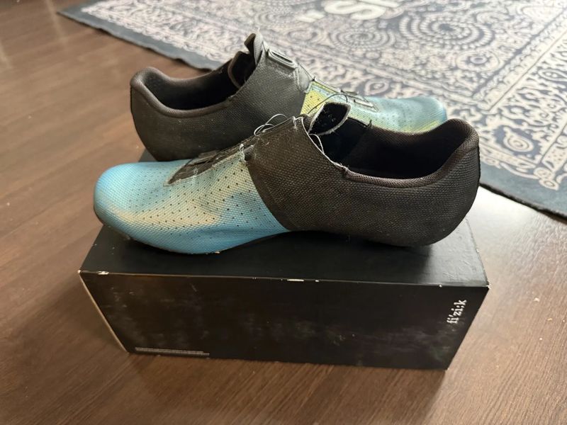 Cyklistické tretry Fizik Tempo Decos Carbon