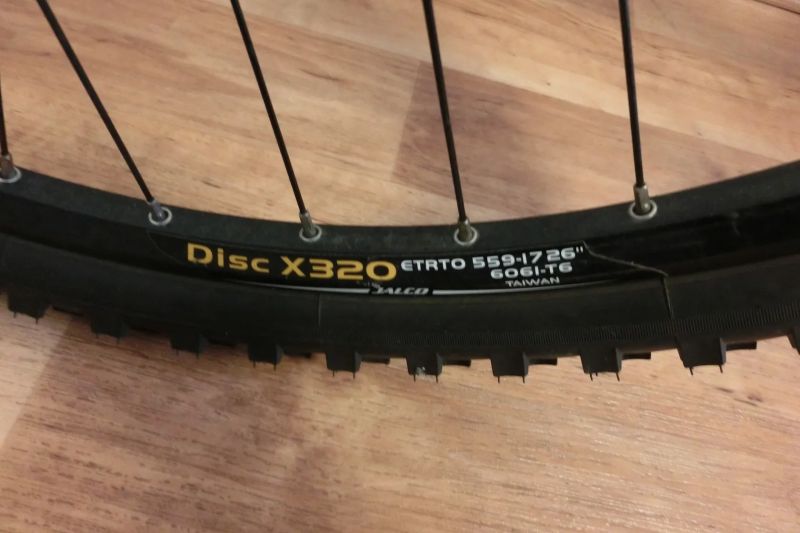 Horské kolo Wheeler 26, velikost 15