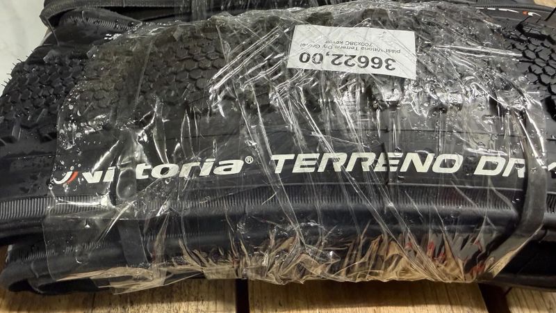 Vittoria Terreno Dry 700x38C