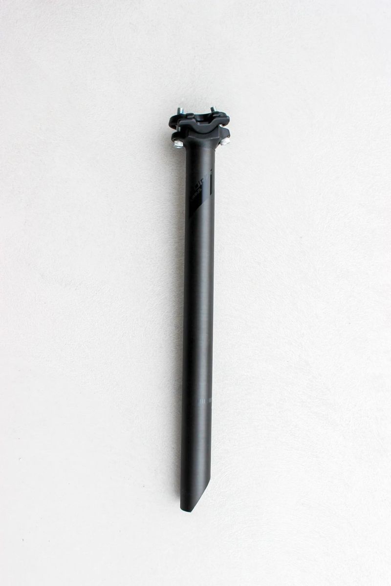 Forza karbonová sedlovka 4ZA Cirrus 7DE 27,2x400 mm