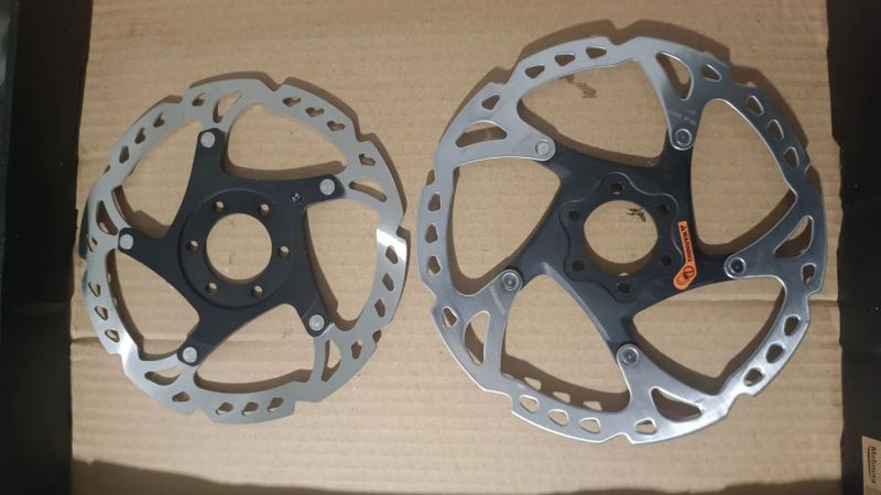 Brzdové kotouče SM-RT76 