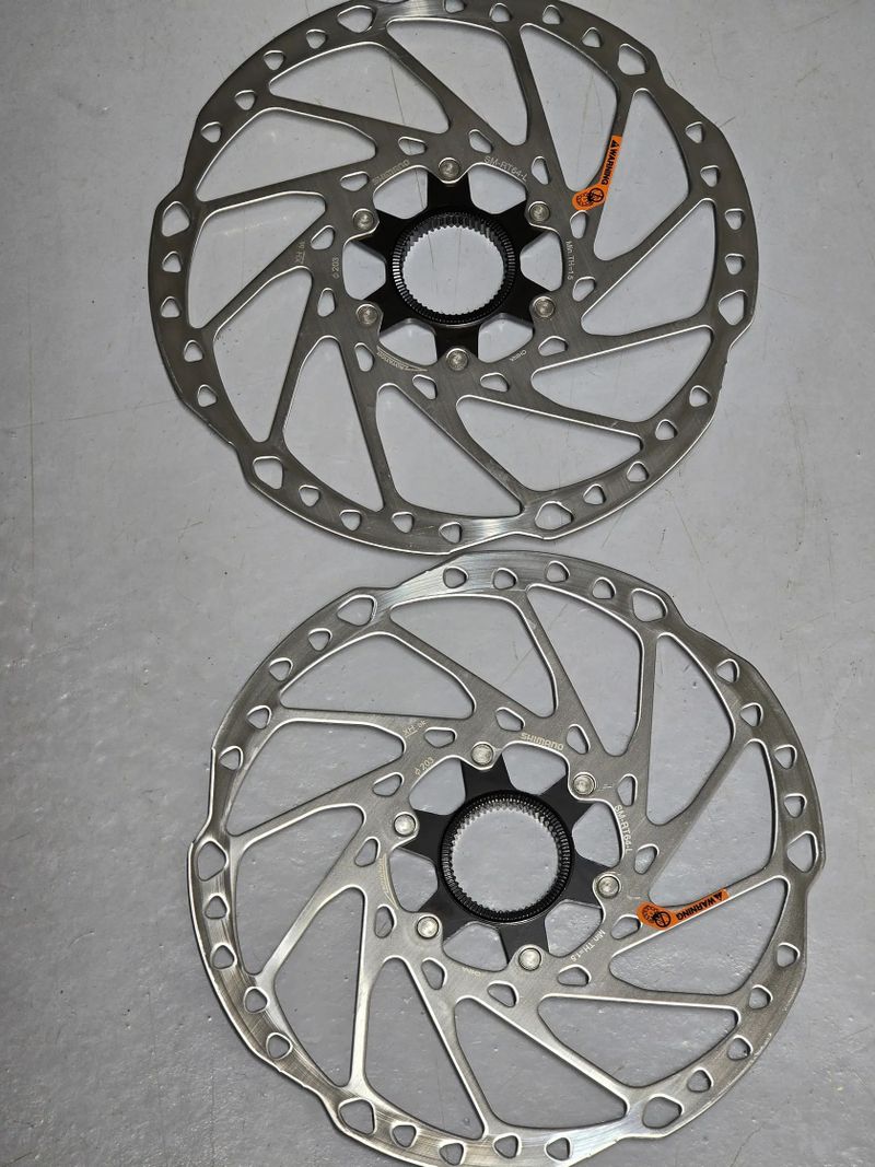 Shimano SM-RT64 , 203mm , nové