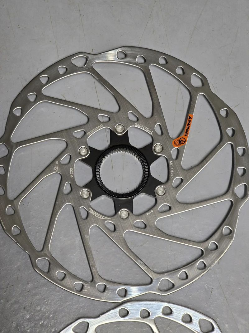 Shimano SM-RT64 , 203mm , nové