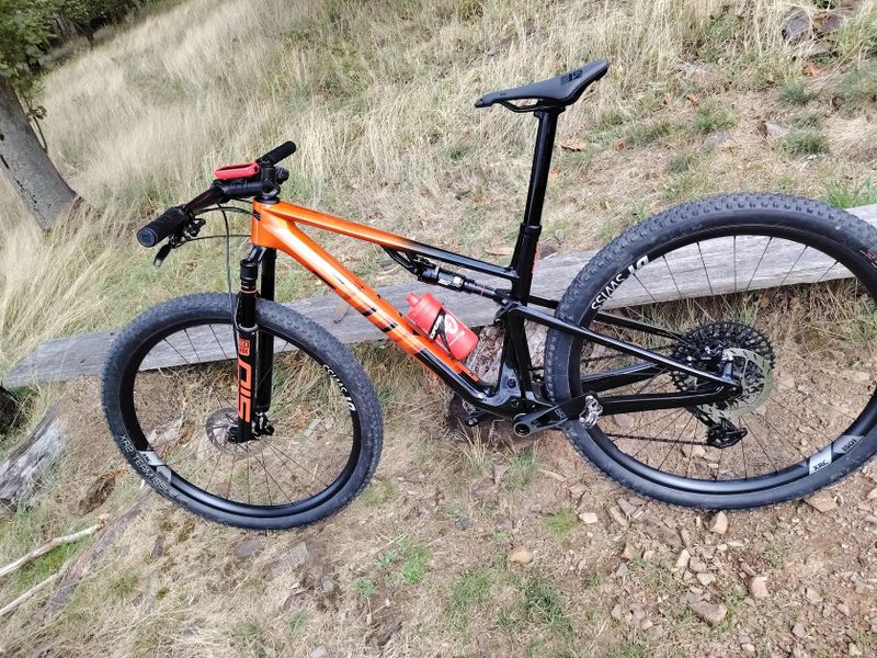 BMC BMC Fourstroke 01 ONE, flashfire