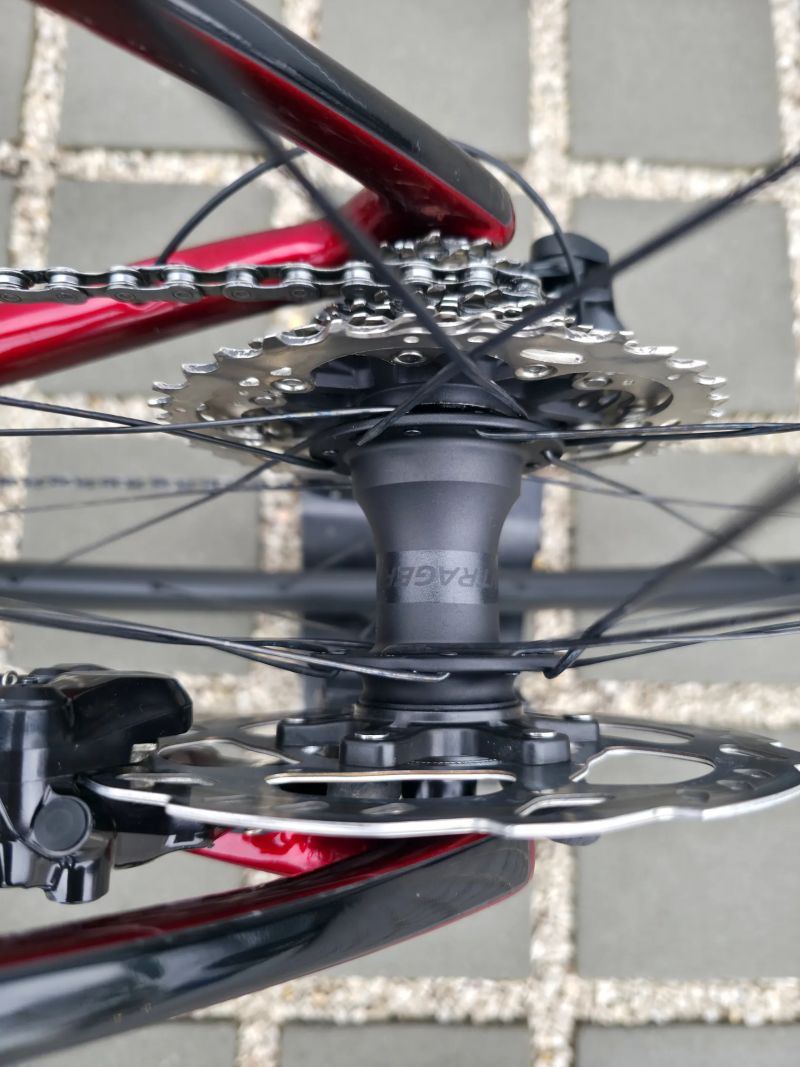 Silniční kolo Trek Émonda SL6 Carbon 105 Di2 2024 – velikost 54cm (M) / Karbonové kola Bontrager