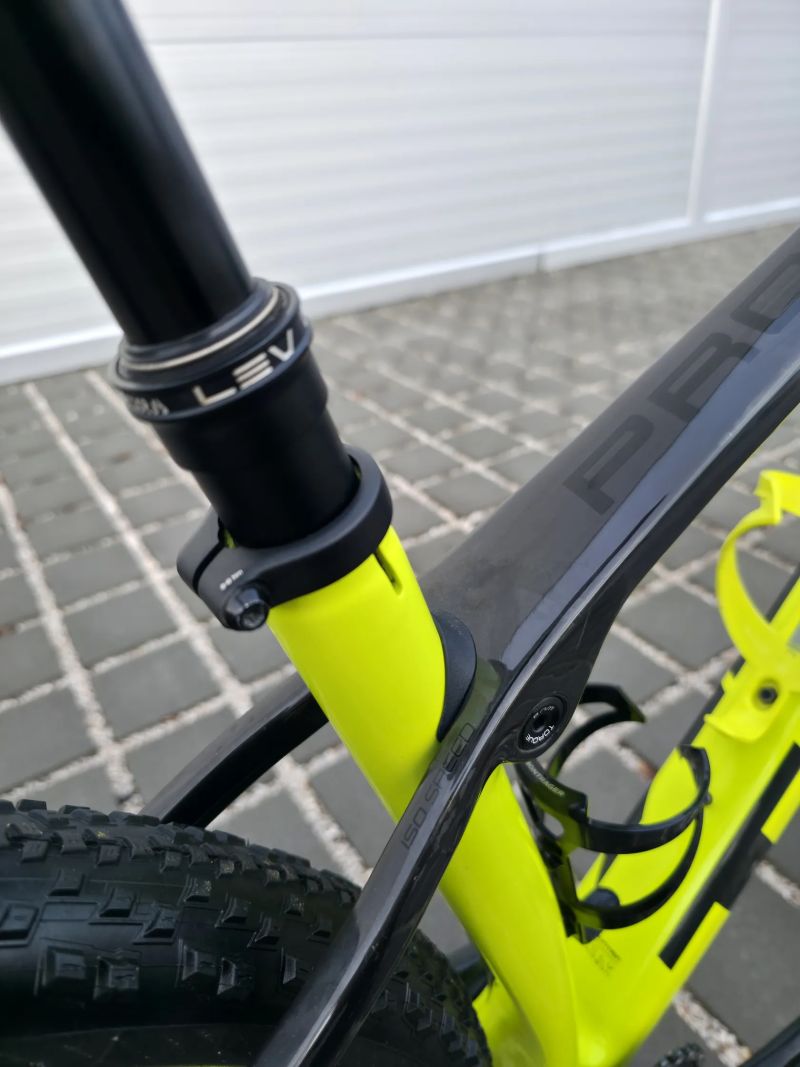 Trek Procaliber 9.6 Carbon 2022 29″ velikost M / Shimano XT / Teleskopická sedlovka