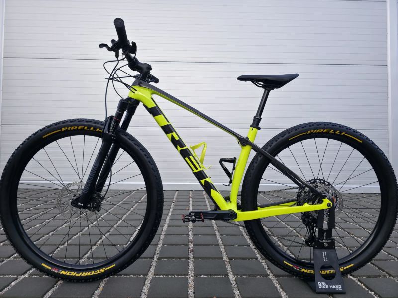 Trek Procaliber 9.6 Carbon 2022 29″ velikost M / Shimano XT / Teleskopická sedlovka