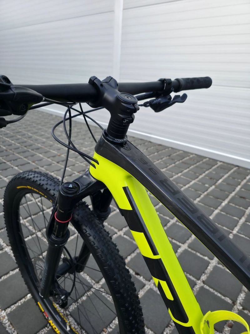 Trek Procaliber 9.6 Carbon 2022 29″ velikost M / Shimano XT / Teleskopická sedlovka