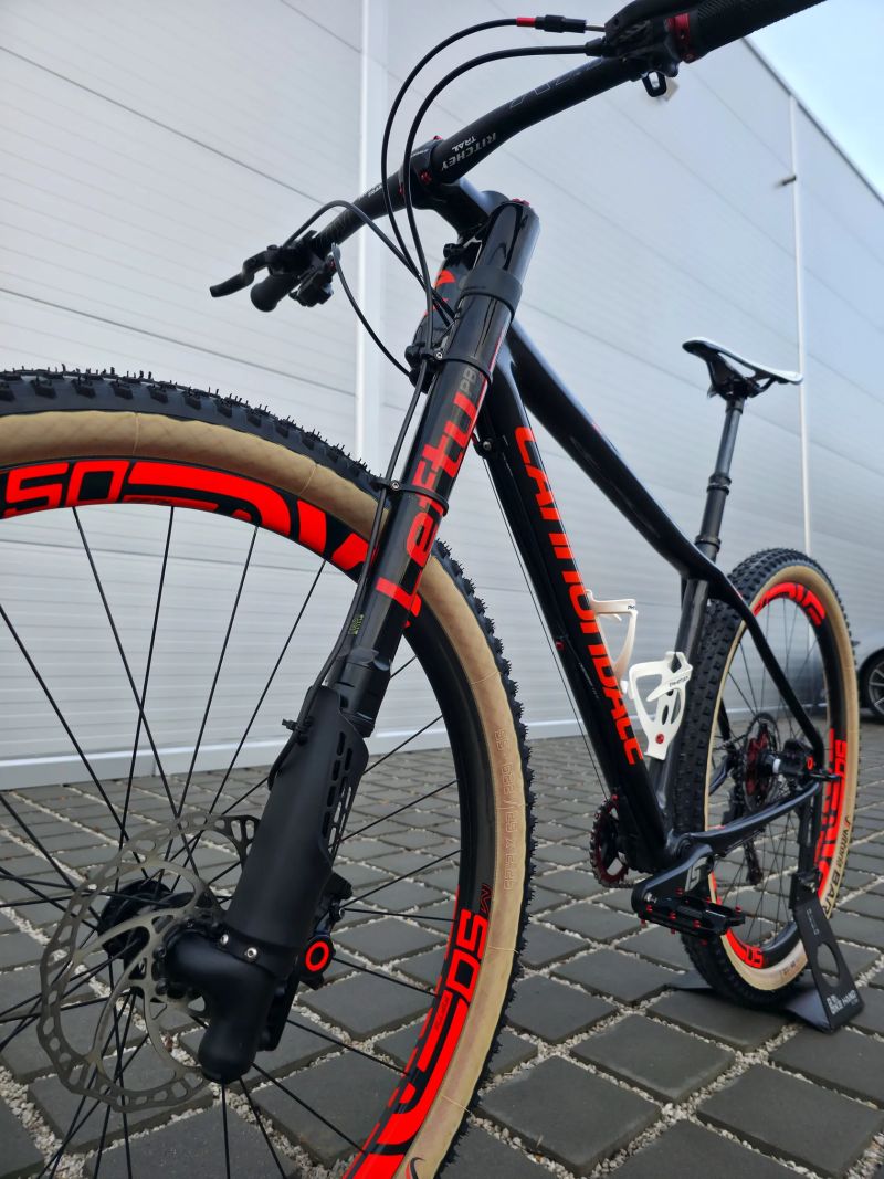 Cannondale F-Si 29″ Carbon 3 2017 ENVE velikost M / Karbonové kola / Teleskopická sedlovka