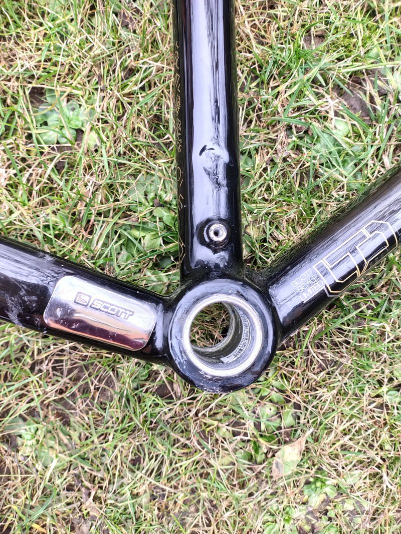 Celokarbon rám Scott Scale LTD 26" velikost S