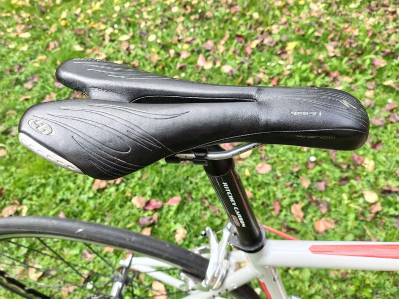 Silniční kolo GIANT SCR 3.0