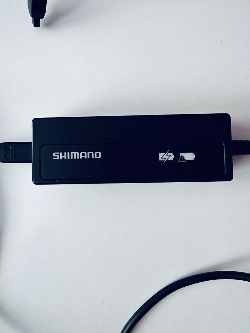 Shimano nabíjačka batérie Sm-Bcr2 s káblom