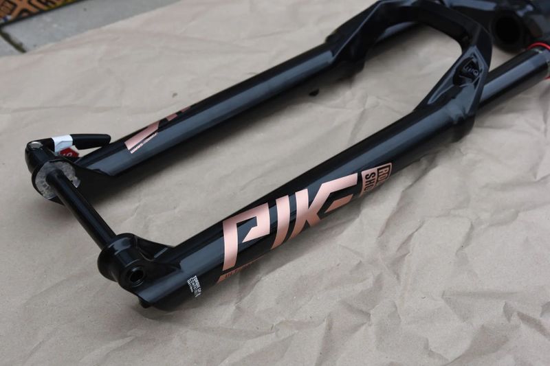 Vidlice RockShox Pike Select+ Charger 3 RC2 Debon Air+ 29 130 mm