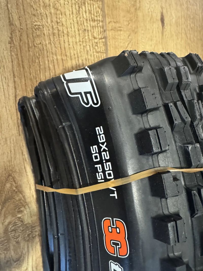 Maxxis Aggressor + Maxxis Minion DHF - nové pláště