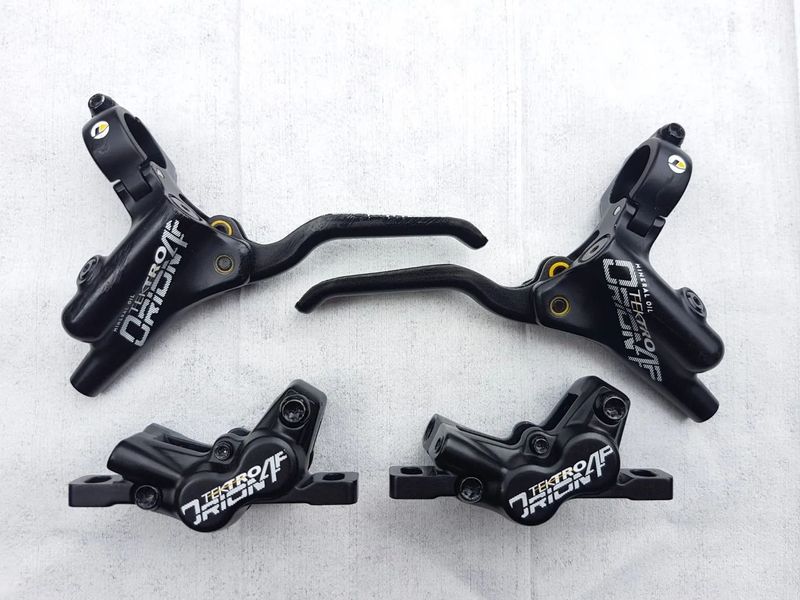 Kotoučové 4pístové brzdy Tektro Orion