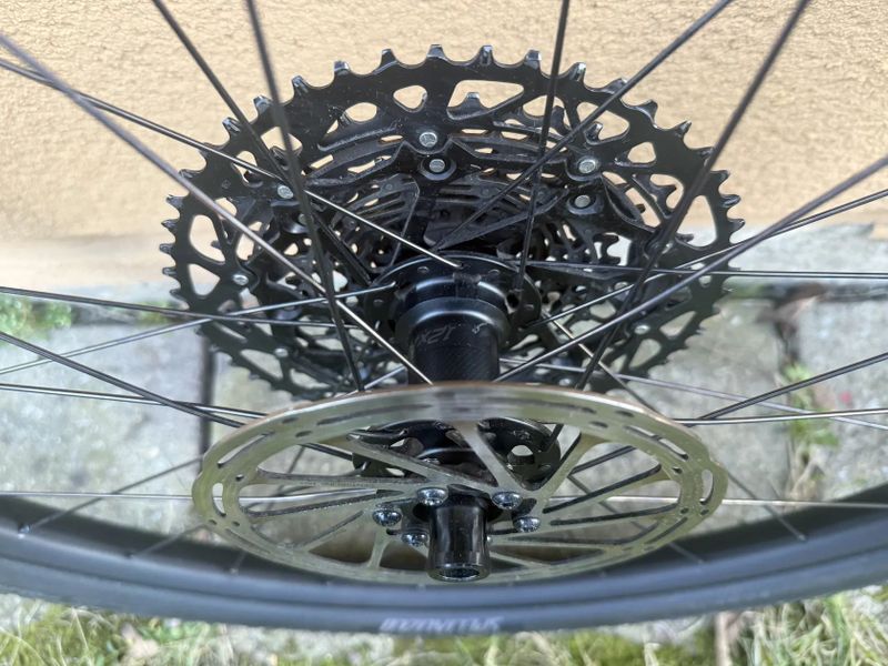 MTB ZAPLETENÁ KOLA SPECIALIZED 29 BOOST