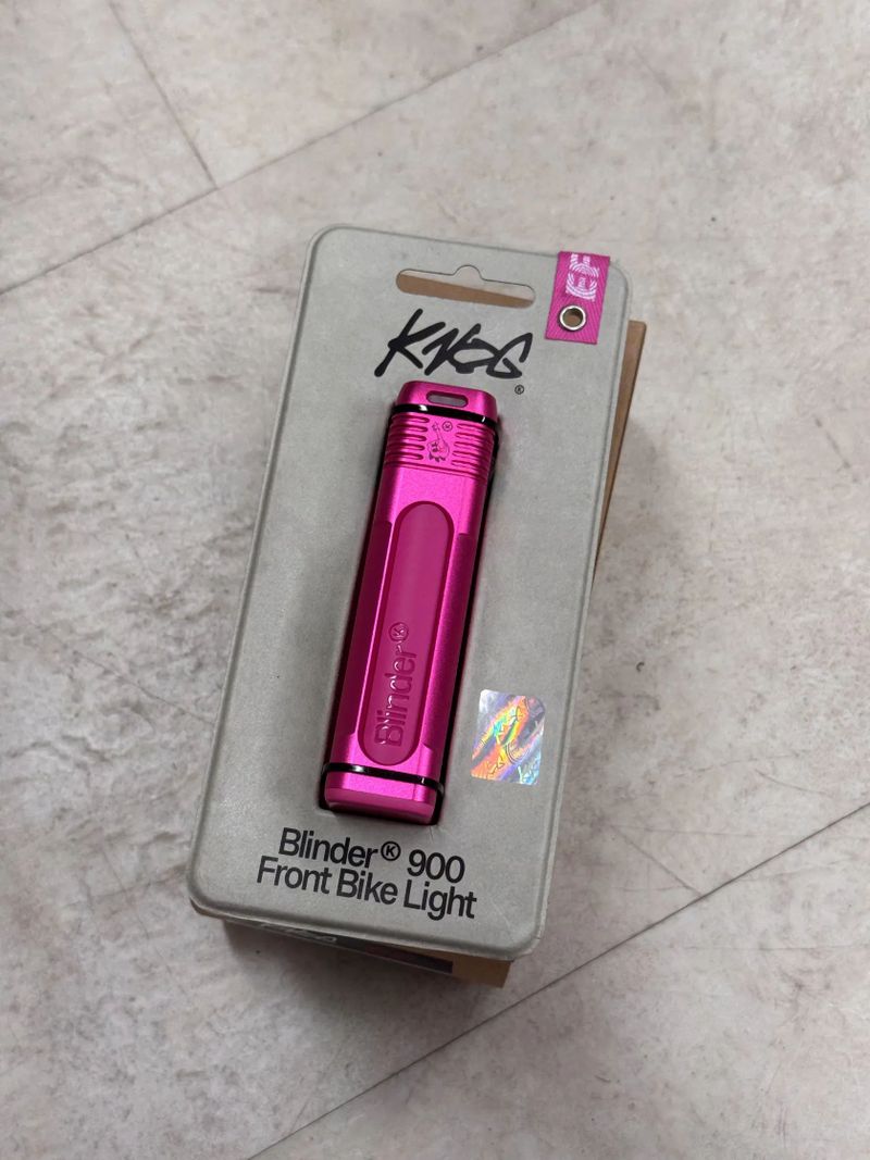 Přední světlo KNOG Blinder PRO 900 E.F. Limited