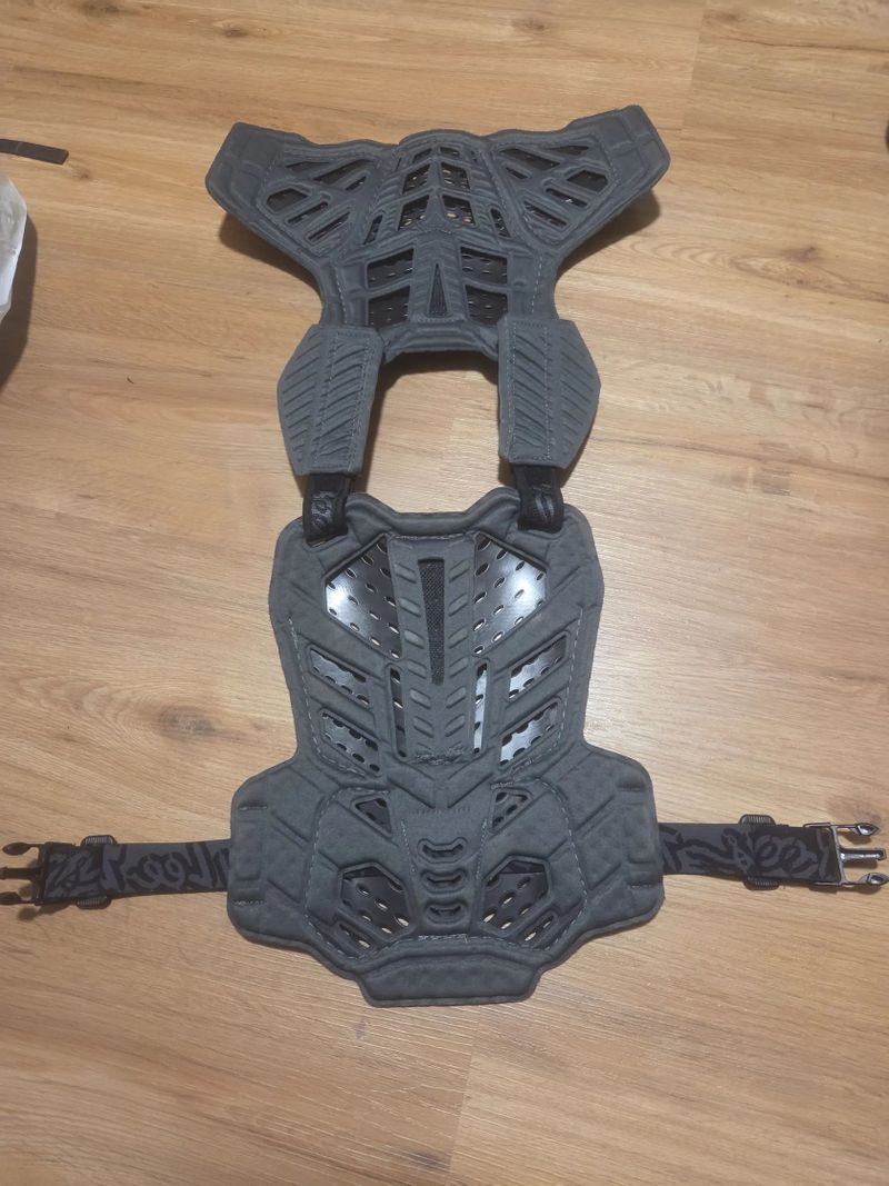 Dětský Chránič páteře a hrudi, lokty a rukavice