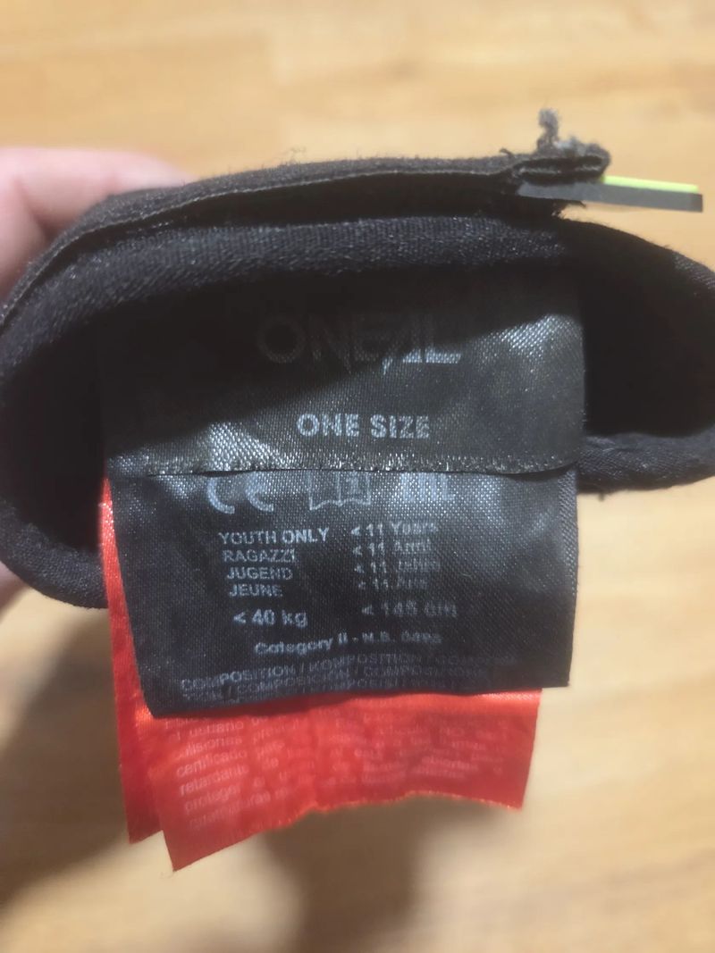 Dětský Chránič páteře a hrudi, lokty a rukavice