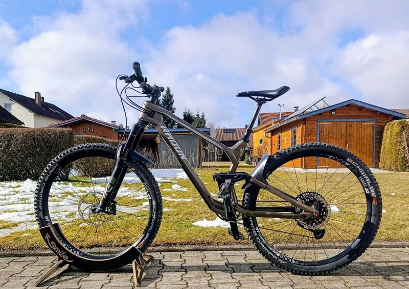 Radon Radon Slide Trail 8.0