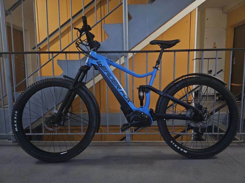 Leader Fox Ayra bez akumulátoru