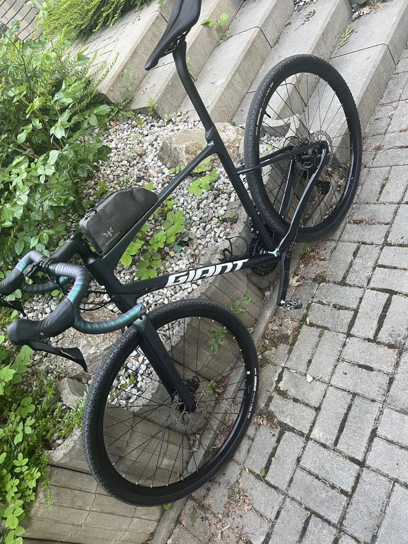 Giant Revolt 0 2024, GRX 820, Dragonfly Blue